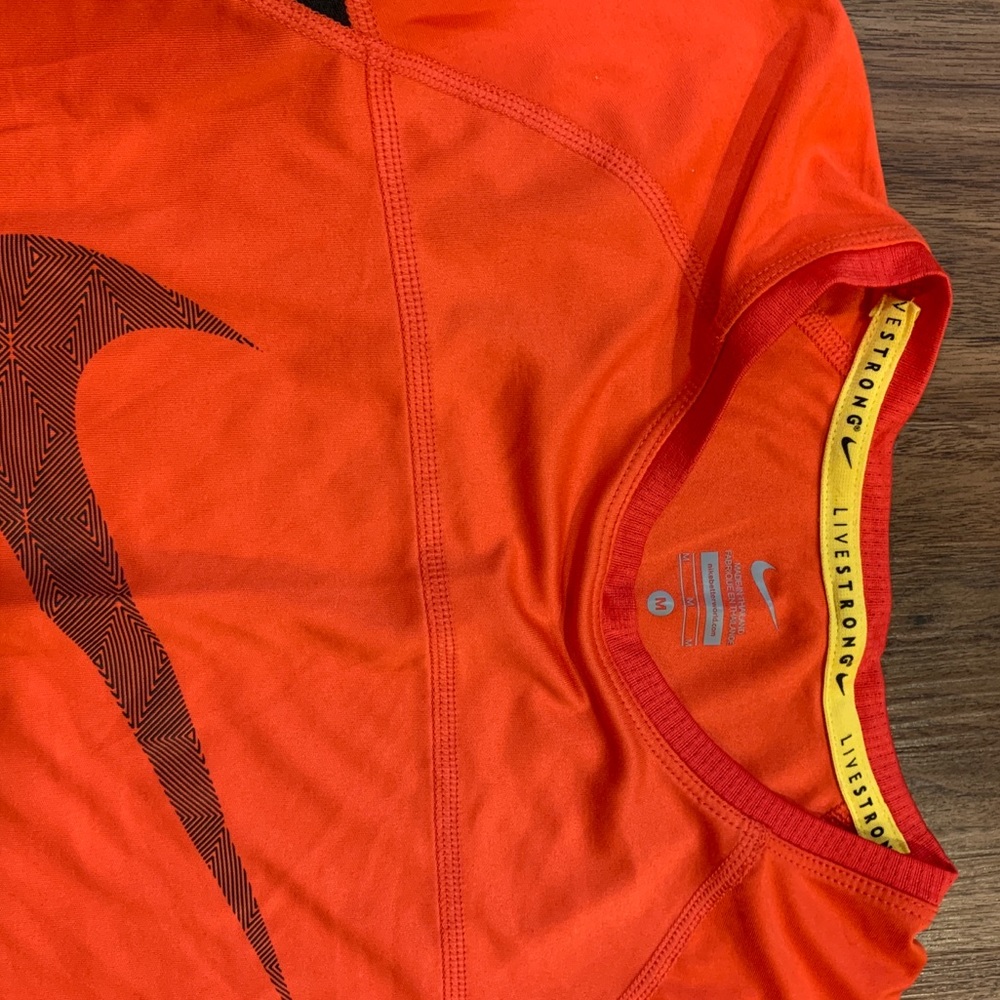 Nike Livestrong Long Sleeve Top - Picture 2 of 5